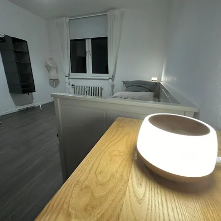 Little Royal Apartment Garbsen Exterior photo