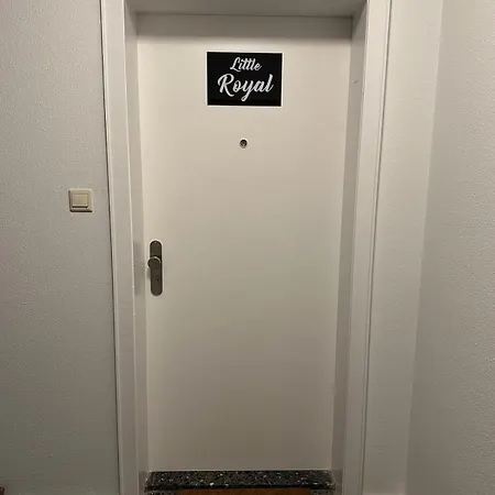 Little Royal Apartment Garbsen Exterior photo