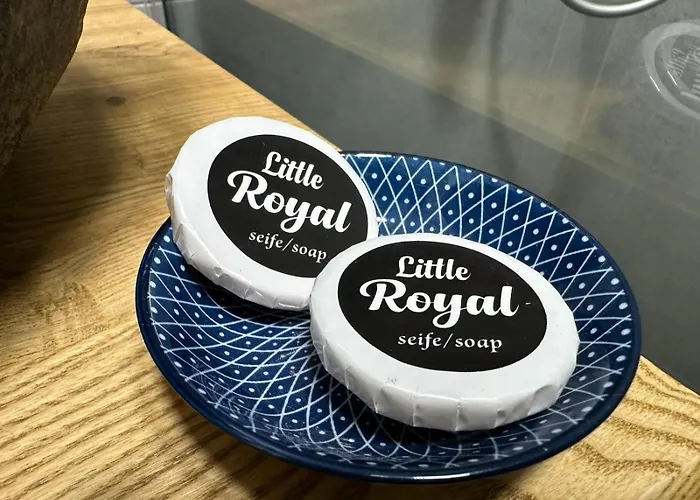 Little Royal